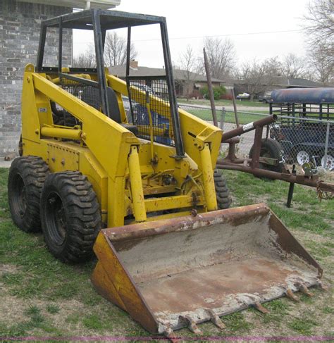 1700 owatonna skid steer right side not working|owatonna 1700 skid steer problems.